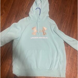 Women’s Under Armour Sweatshirt